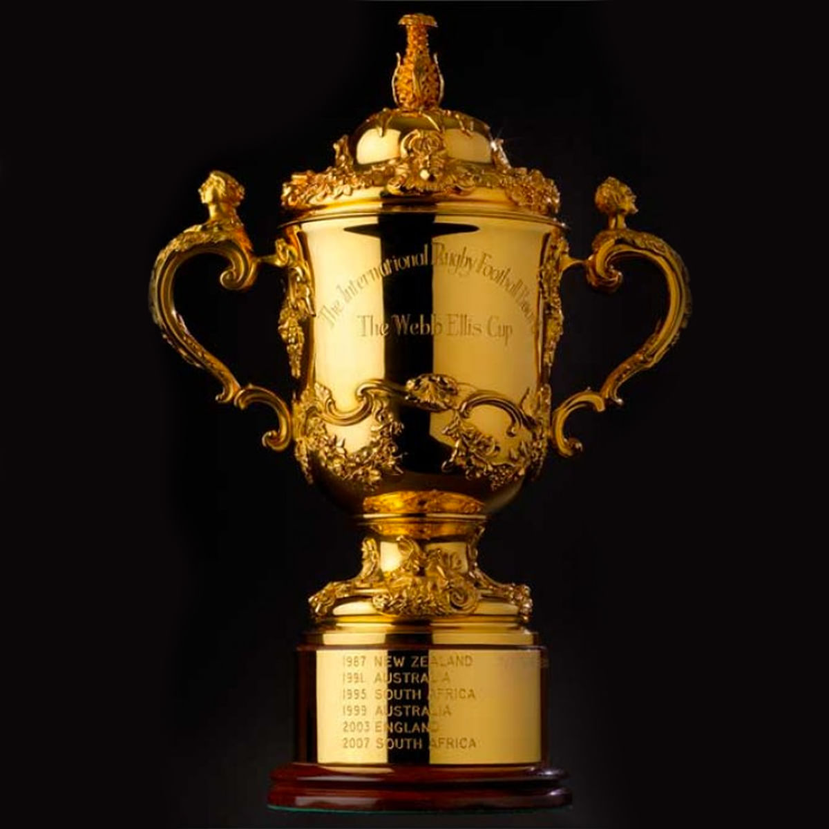 Restorers Of The Rugby World Cup Webb Ellis Cup Thomas Lyte Thomas Lyte